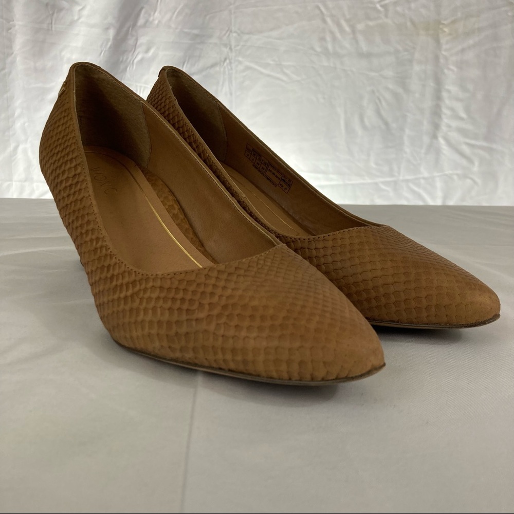 Vionic Madison Mia tan snakeskin-style leather heels - size 8 - 2” heels